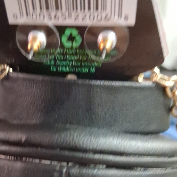 Taramanda Gold and Multicolor Statement Necklace - Picture 10 of 16